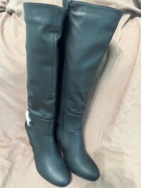 Women's Black Over-the-Knee Zip Heeled Boots